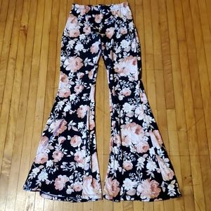 Floral bellbottom leggings